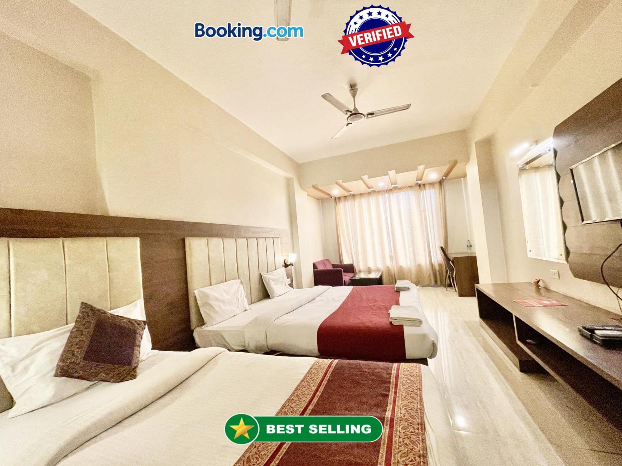 Rudraksh ! !fully-air-conditioned At Prime Location With Parking Availability, Near Kashi Vishwanath Temple, And Ganga Ghat 2 4* Varanasi